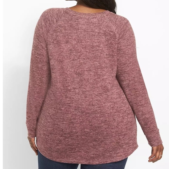 Lane Bryant Twisted Front ‘Inspire ‘Top - Picture 3 of 3